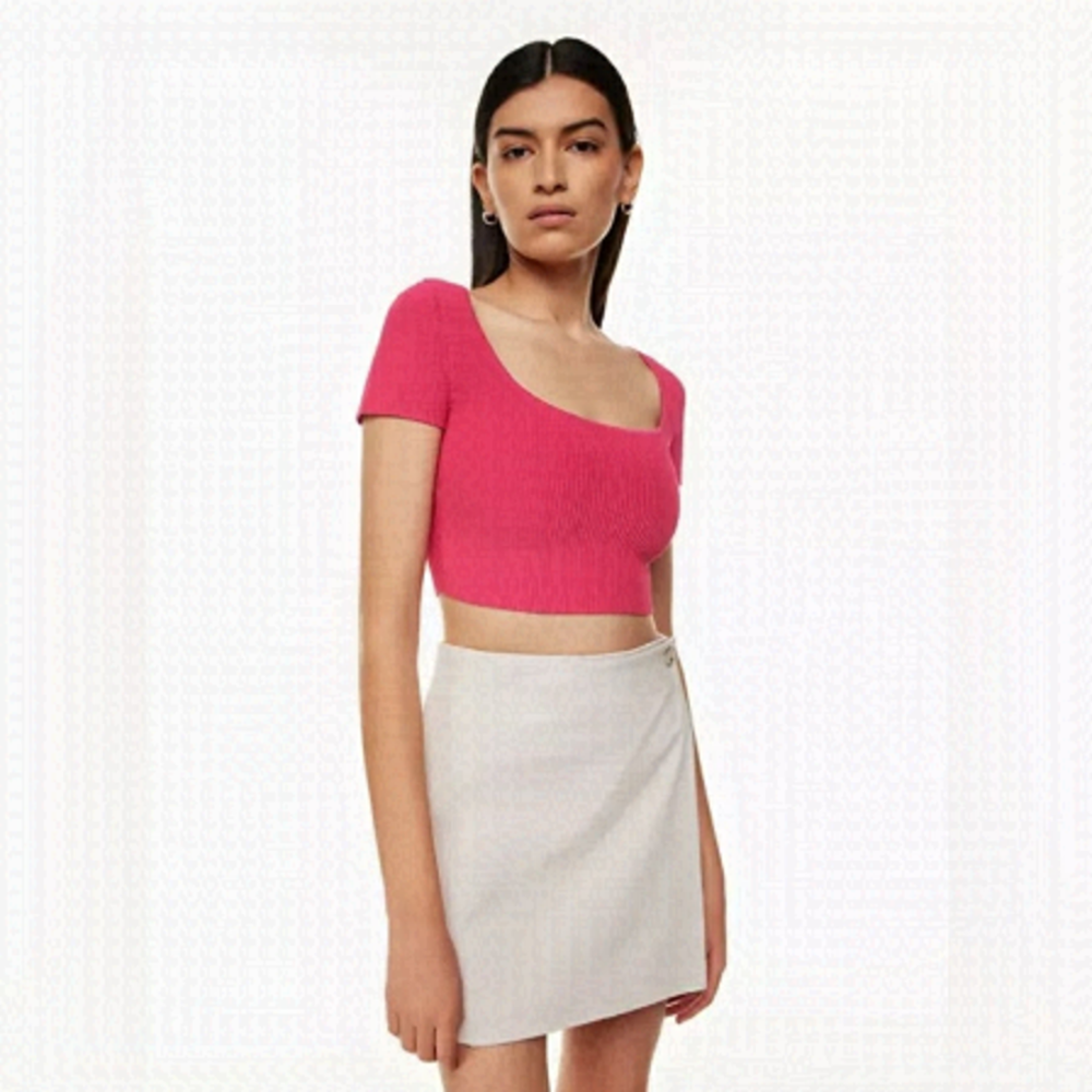 Aritzia Babaton Sculpt Knit Squareneck Top